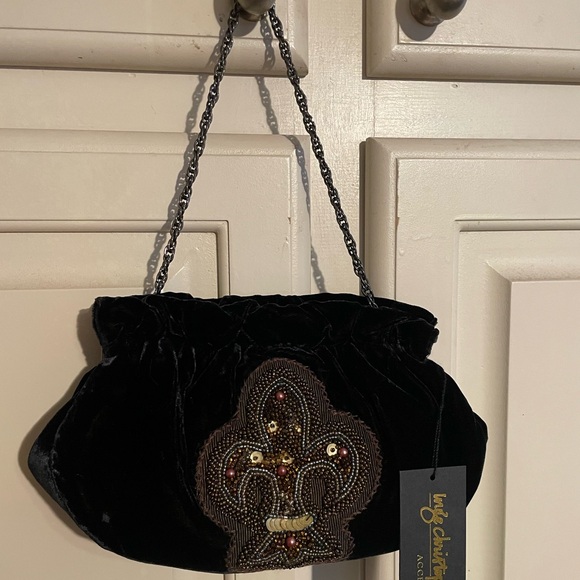 Elegant Velvet Clutch with Fleur De Lis Beaded Design - Picture 1 of 3